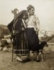 Στην Σκύρο, γαμήλια φωτογραφία το 1928....jpg